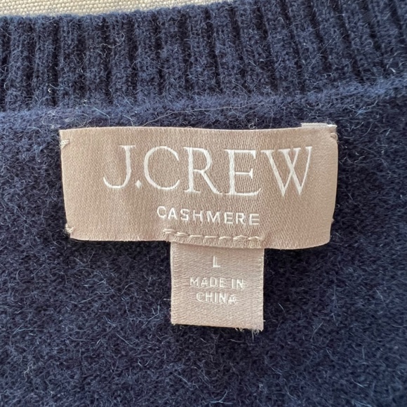 J. CREW 100% Cashmere Sleeveless Crewneck Sweater Vest in Navy - L - Picture 4 of 8